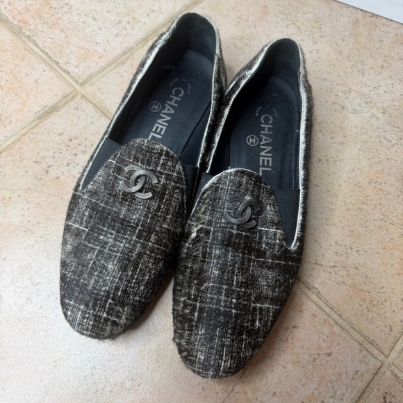 Chanel Pony Hair Check CC Logo Loafers Women's Euro 37 US 6.5 Slip On Y2K Preppy - Picture 9 of 16